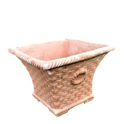 Cesta intrecciata con anelli terracotta